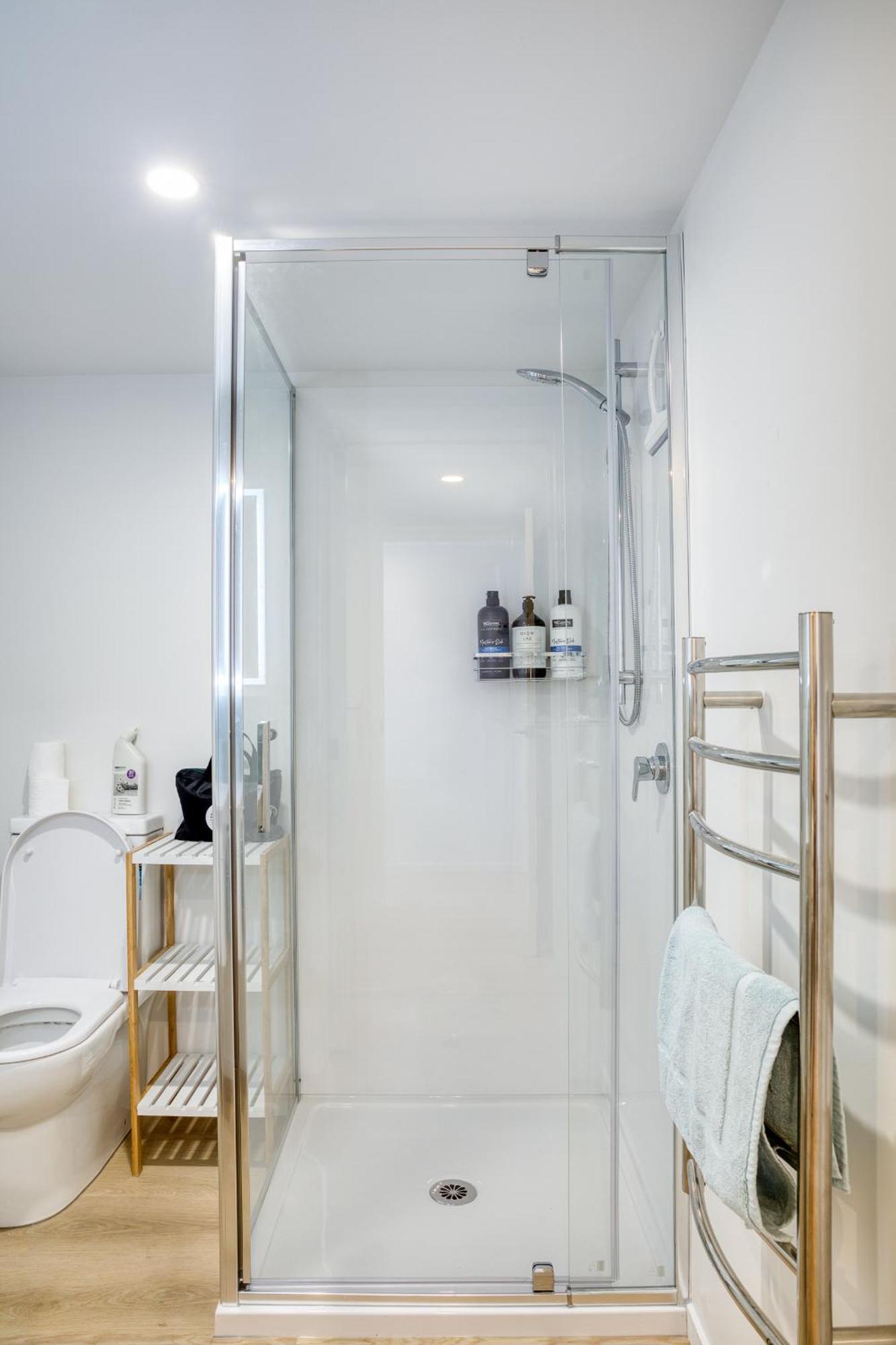 Classy Modern Unit Close To Airport, Shops And Bus クライストチャーチ エクステリア 写真